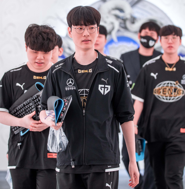 FNC血洗C9,Ruler线上压制力十足激烈交锋淘汰赛,技惊四座 FNC血洗C9,Ruler线上压制力十足激烈交锋淘汰赛,技惊四座