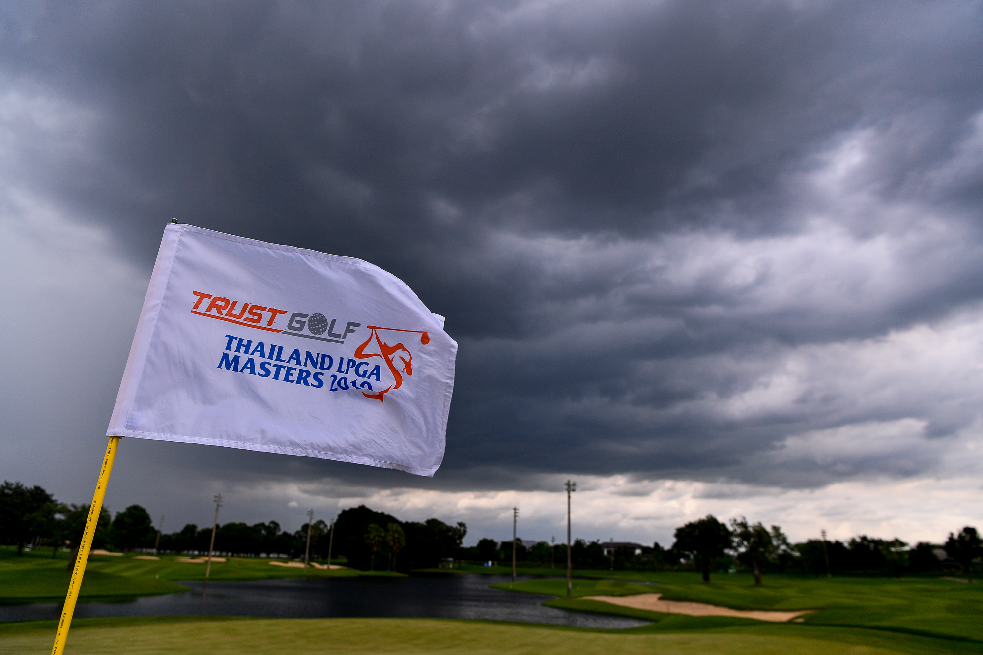 泰国队力克法国队，安赛龙扛起全队