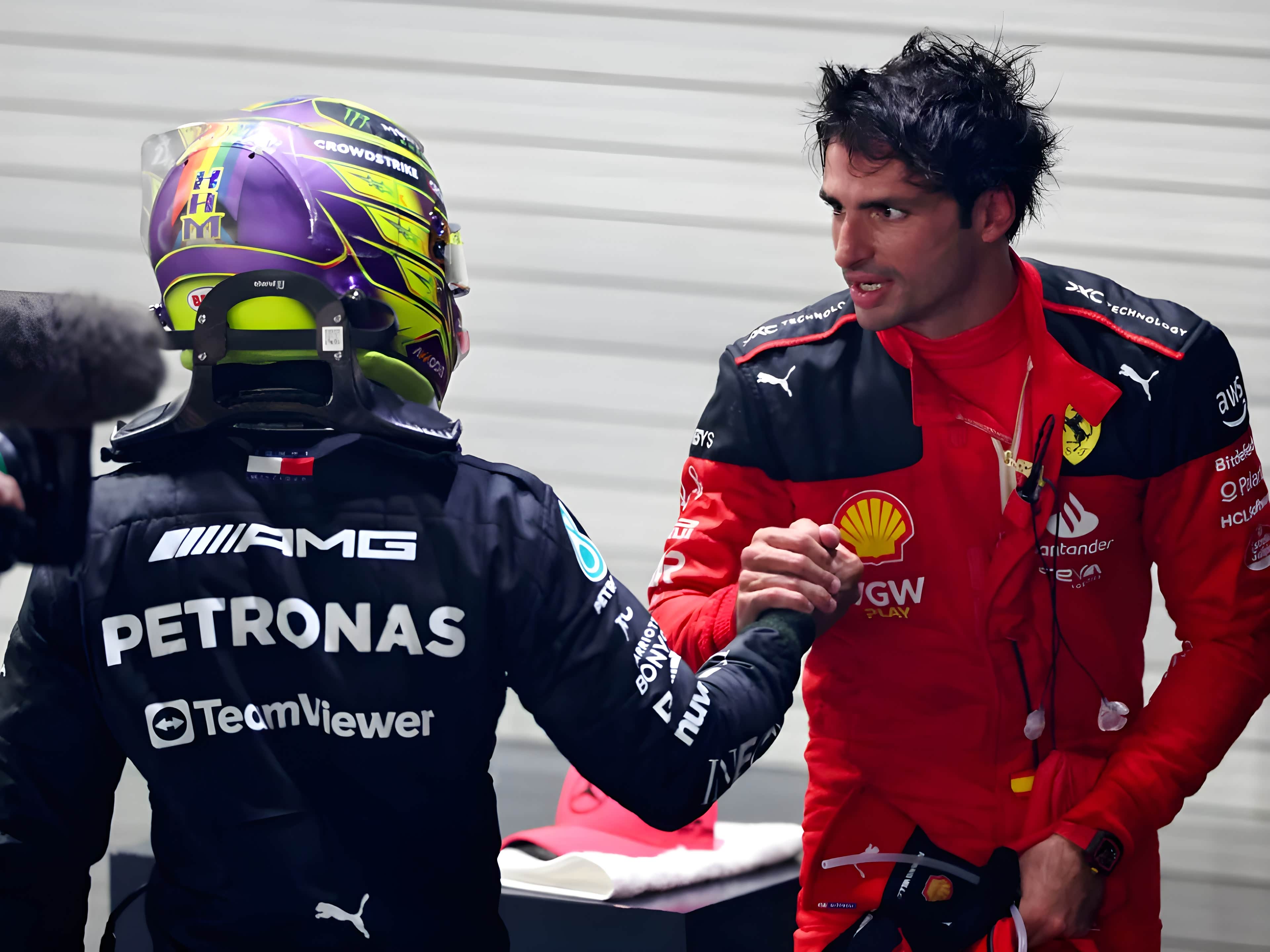 红牛二队横扫雷诺车队，汉密尔顿带队取胜