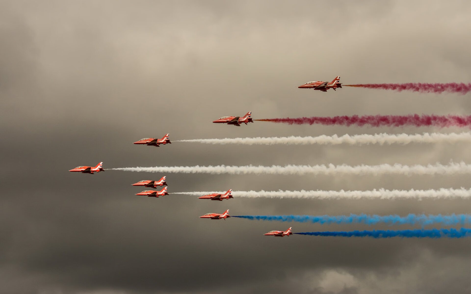 开云体育中国-枢纽与沙暴，阿坎吉一肩挑起攻防，塞内加尔的疾风席卷拉齐奥
